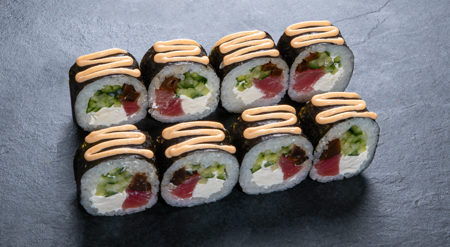  Рол Футомакі тунець спайс з доставкою від Yaposhka