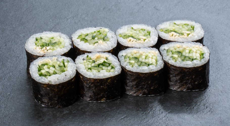  Рол макі з огірком та кунжутом з доставкою від Yaposhka