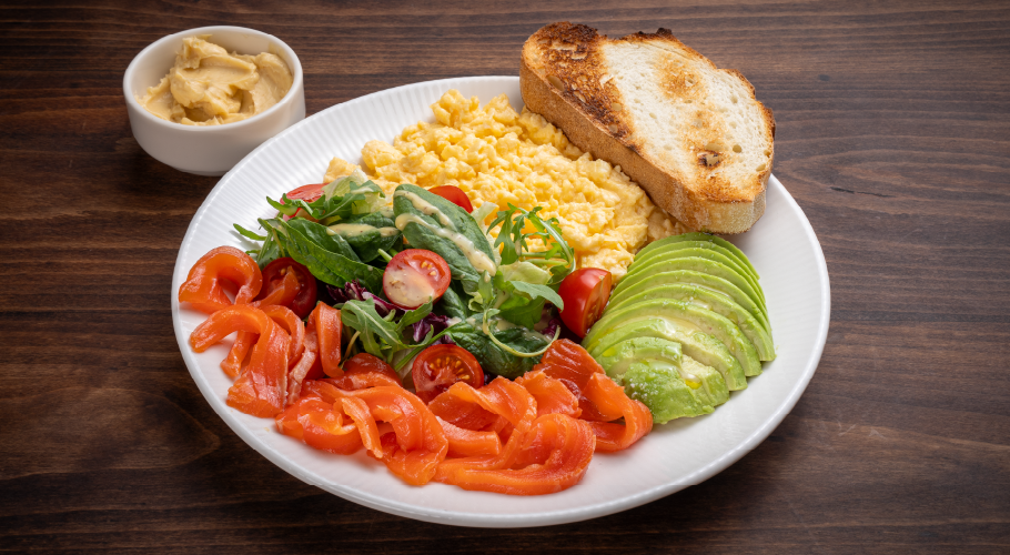  Скрембл із слабосоленим лососем з доставкою від Yaposhka